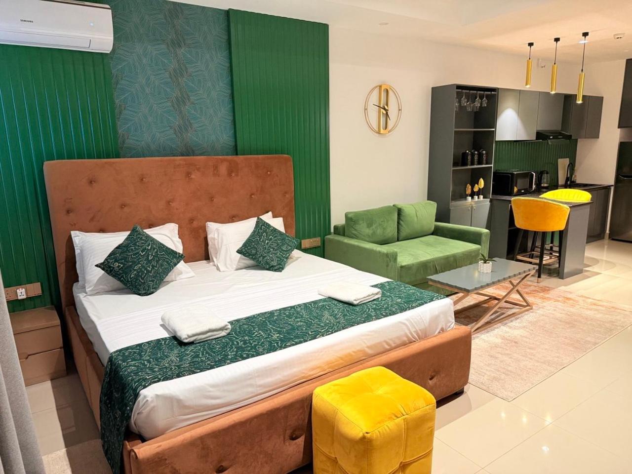 Ocean Breeze Negombo- Tidesend Luxury Beach Apartments Luaran gambar
