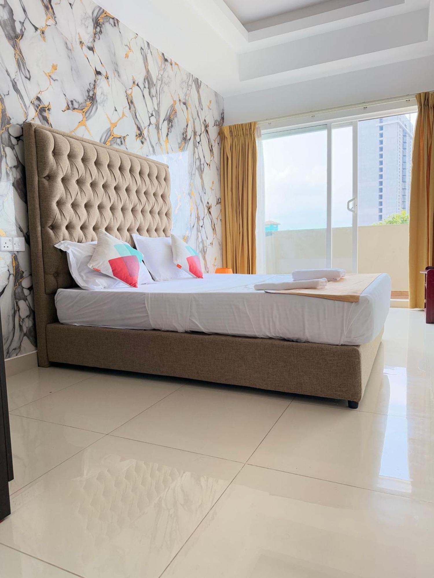 Ocean Breeze Negombo- Tidesend Luxury Beach Apartments Luaran gambar