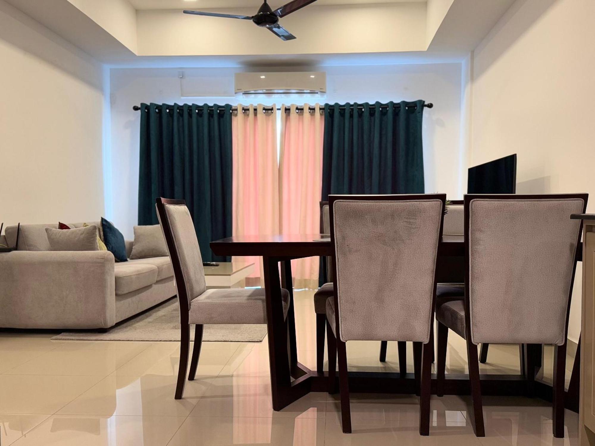 Ocean Breeze Negombo- Tidesend Luxury Beach Apartments Luaran gambar