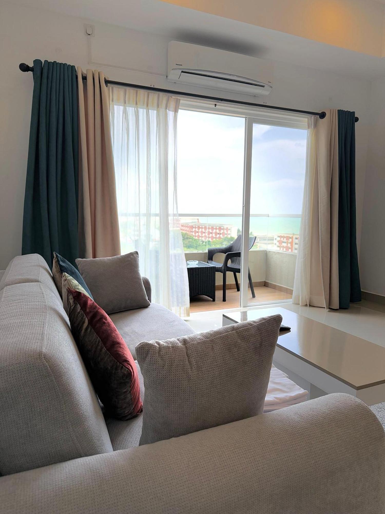 Ocean Breeze Negombo- Tidesend Luxury Beach Apartments Luaran gambar