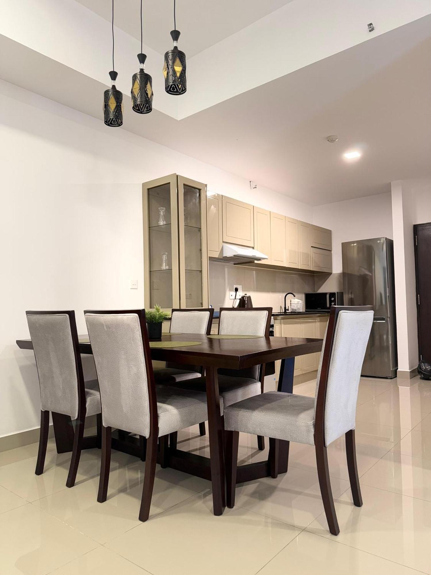 Ocean Breeze Negombo- Tidesend Luxury Beach Apartments Luaran gambar