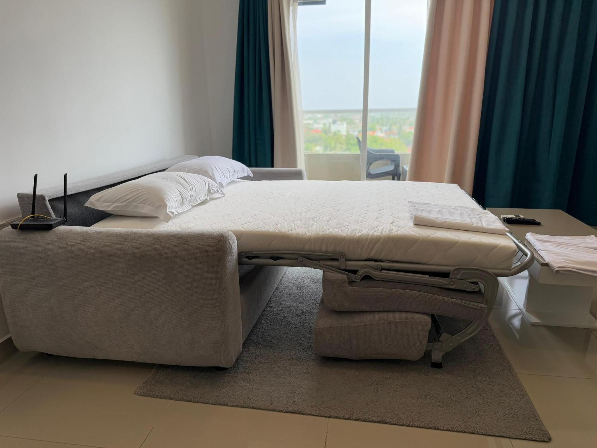 Ocean Breeze Negombo- Tidesend Luxury Beach Apartments Luaran gambar