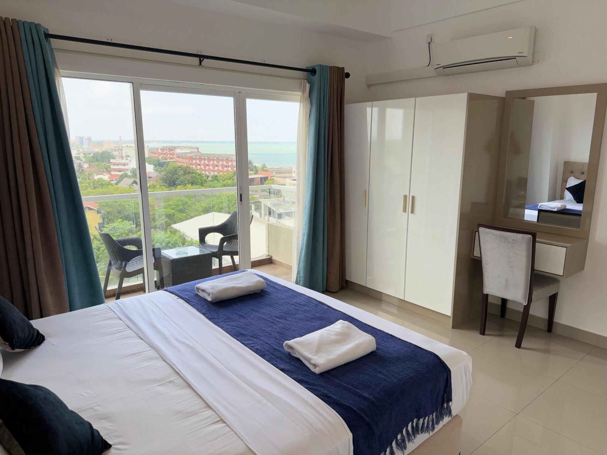 Ocean Breeze Negombo- Tidesend Luxury Beach Apartments Luaran gambar