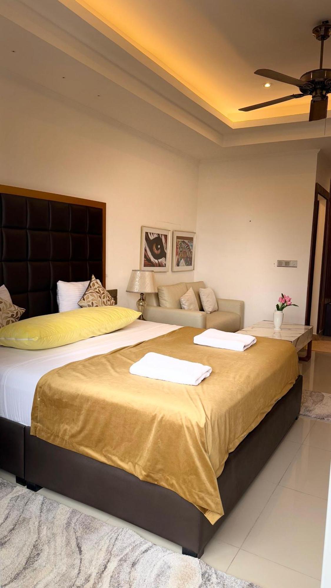 Ocean Breeze Negombo- Tidesend Luxury Beach Apartments Luaran gambar