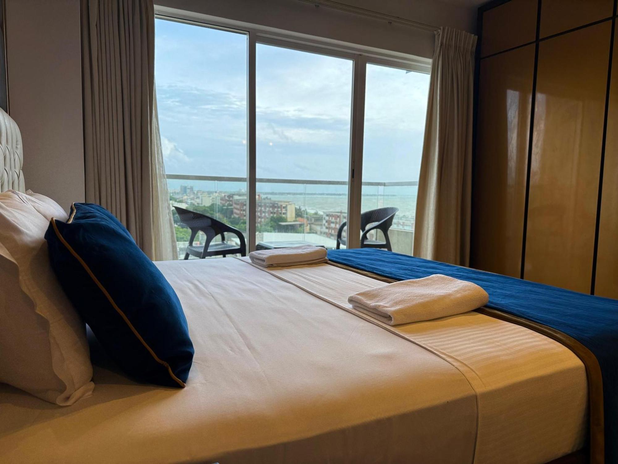 Ocean Breeze Negombo- Tidesend Luxury Beach Apartments Luaran gambar
